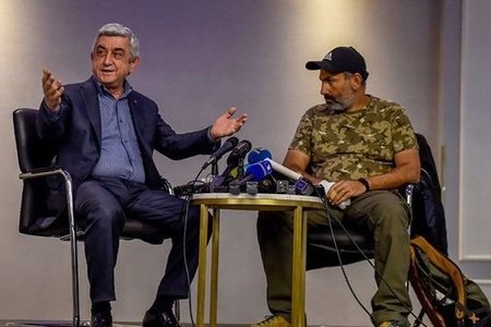 Sarqsyan Paşinyandan şikayət etmək üçün Avropaya getdi