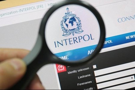 Azərbaycanın “İnterpol” xətti ilə axtarışa verdiyi əcnəbi Almaniyada saxlanıldı