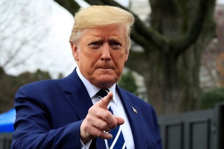 Donald Tramp Pekinin etirazlarına rəğmən koronavirusu yenə də “Çin virusu” adlandırdı