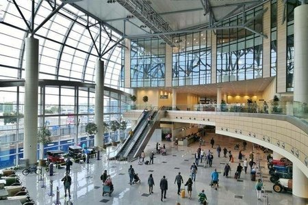 Moskva aeroportu qismən bağlanır