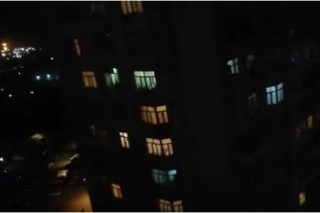 Xətai sakinlərindən maraqlı addım: "Eyvana çıxıb həkimlərimizi alqışladılar"- Video