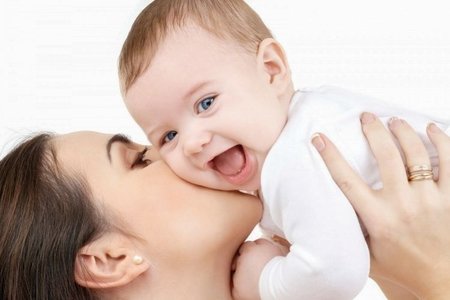 Uşaqlara 3 yaşa qədər qulluq edənlərin əmək stajına bu müddət daxil ediləcək
