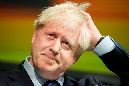 Britaniyanın Baş naziri koronavirusa görə xəstəxanaya yerləşdirildi