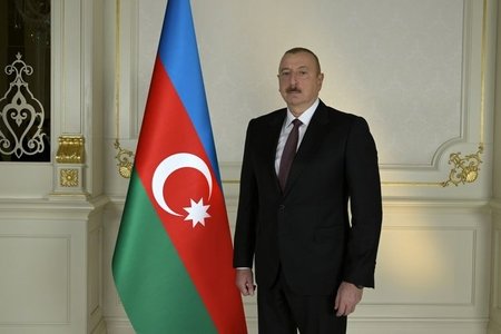 Prezident İlham Əliyev tibbi maska istehsalı müəssisəsinin açılışını edib - YENİLƏNİB