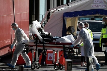 Fransada bir gündə 800 nəfər koronavirusdan öldü