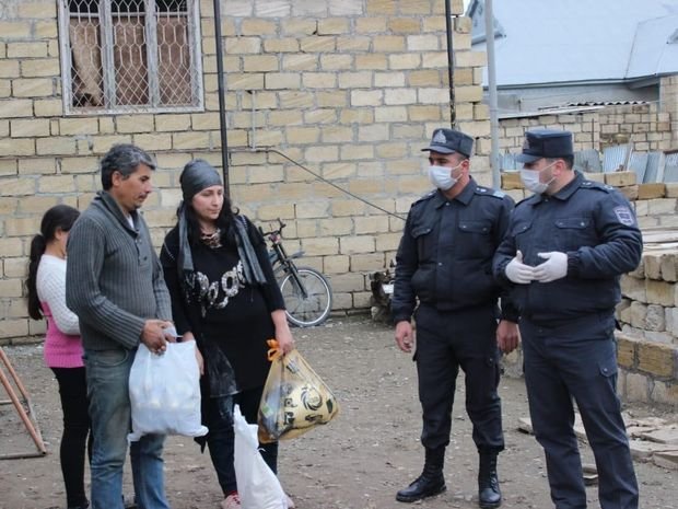 Ağcabədidə hüquq-mühafizə orqanlarının əməkdaşları xeyriyyə aksiyasına qoşuldu - FOTO