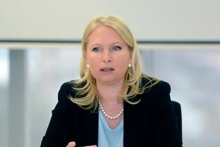 Gürcü nazir tibbi maska istehsalı üçün xammal göndərdiyinə görə Azərbaycana minnətdarlığını bildirib