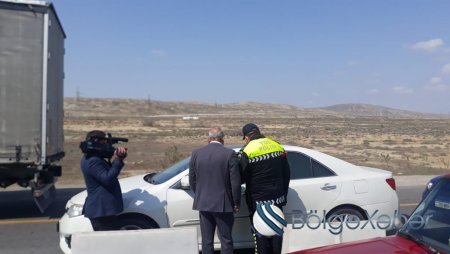 Polis postlarda karantin rejiminə əməl olunmasına ciddi nəzarət edir-FOTO