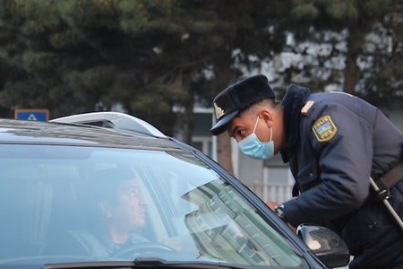 Karantin günlərində polis postlarında yoxlamalar belə aparılır - VİDEO (FOTOLAR)