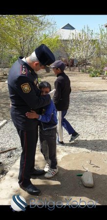 Ağsu polisi karantin rejiminə nəzarət edir, imkansız insanlara yardım göstərir-FOTO