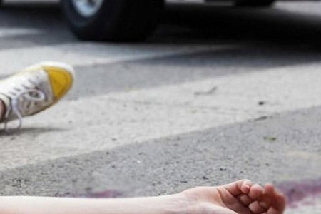 Bakıda ana və azyaşlı qızını avtomobil vurub