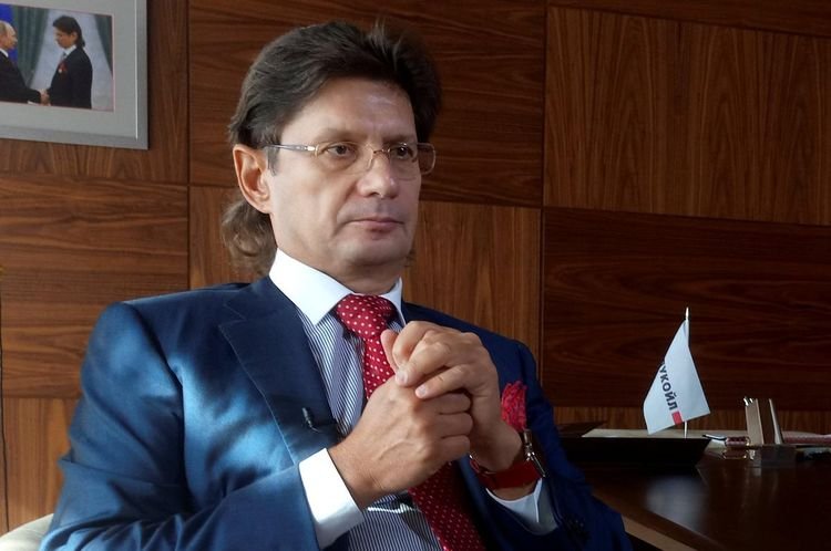 "Lukoil"in vitse-prezidenti koronavirusa yoluxub