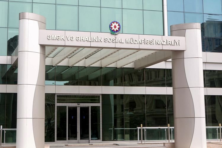 Karantin dövründə əmək müqaviləsinə xitam verilmiş 700-dən çox işçi işinə bərpa edilib
