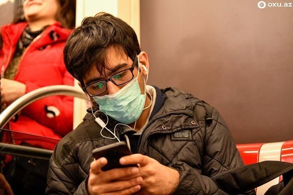 Metroya daxil olan sərnişinlərin hərarəti yoxlanılır