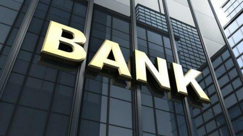 Daha iki bank BAĞLANDI