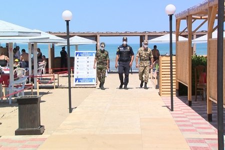 Sumqayıt polisi çimərliklərdə reyd keçirir - FOTOLAR