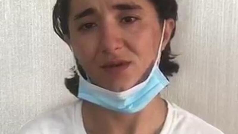 Sosial şəbəkədə görüntüləri yayılan qadın üzr istədi: "Azərbaycan xalqından..." - VİDEO