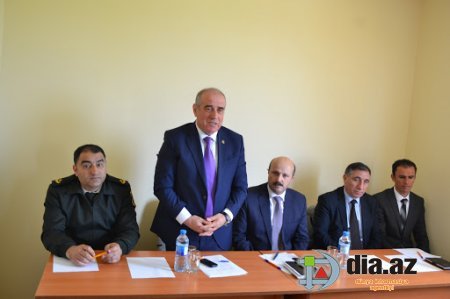 Qobustanın icra başçısı büdcə pullarını kimə ötürür... - İLGİNC