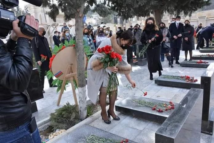 Abşeronda Vətən müharibəsində şəhid və qazi olmuş hərbiçilərin ailələri ziyarət edilib