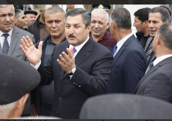 Malik Həsənovun bacısı oğlu vətəndaşları aldadır? - FOTO