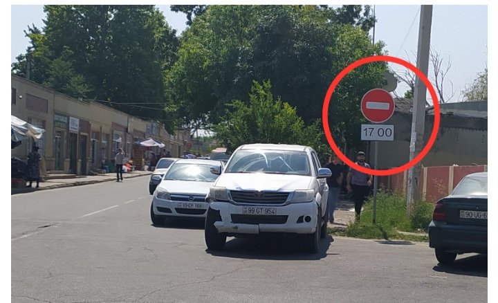 Qanunda olmayan nişanı yola quraşdırıb sürücüləri çaşdırdılar - FOTO