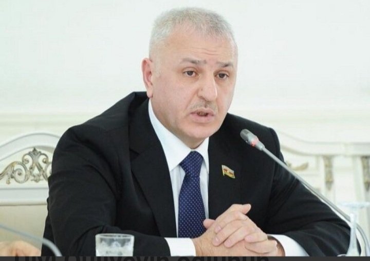 Ülvi Quliyevin oğlunun binasında qarşıdurma