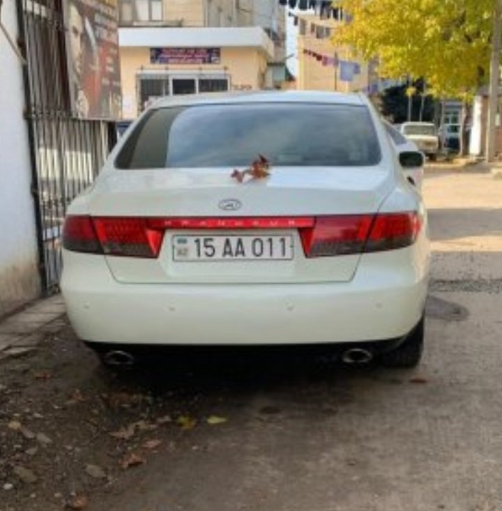 Cəlilabadın Təhsil şöbəsinin müdirinin avtomobili niyə standartdan kənardır? - FOTOFAKT