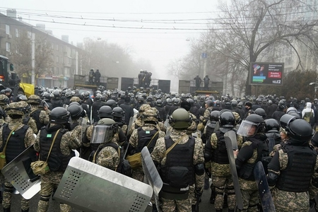 Qazaxıstanda saxlanılanların sayı açıqlanıb