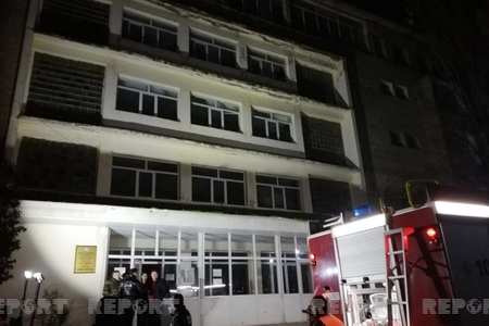 Sumqayıtda xəstəxanada baş verən yanğında 15 nəfər zəhərlənib, 32 xəstə xilas edilib