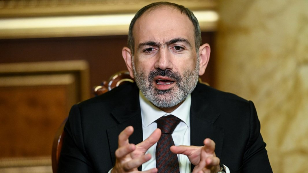 Paşinyan Sarksiyanın "başını necə yedi"?