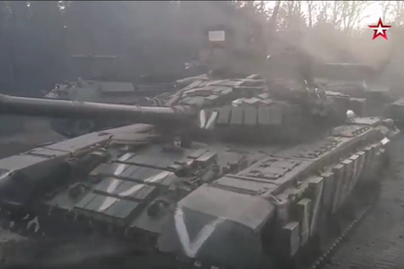 Rusiya hərbi texnikaları Kiyevə doğru irəliləyir - YENİ GÖRÜNTÜLƏR