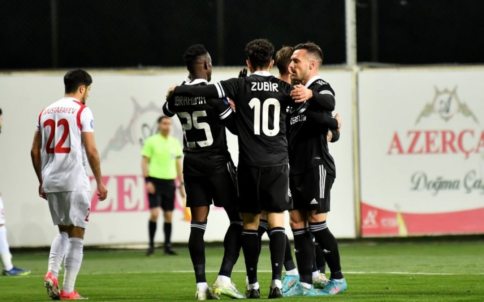 "Qarabağ" "Şamaxı"nı 8 cavabsız qolla MƏĞLUB ETDİ