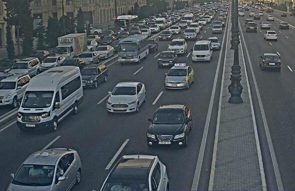 Bu yollarda tıxac var - YENİLƏNDİ