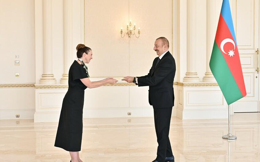 İlham Əliyev Yeni Zelandiyanın səfirinin etimadnaməsini qəbul etdi - FOTO/YENİLƏNDİ