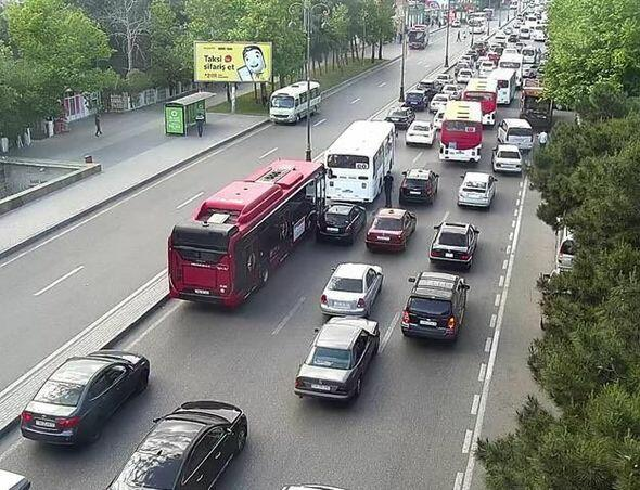 Bakıda BÖYÜK TIXAC: 151 avtobus gecikir