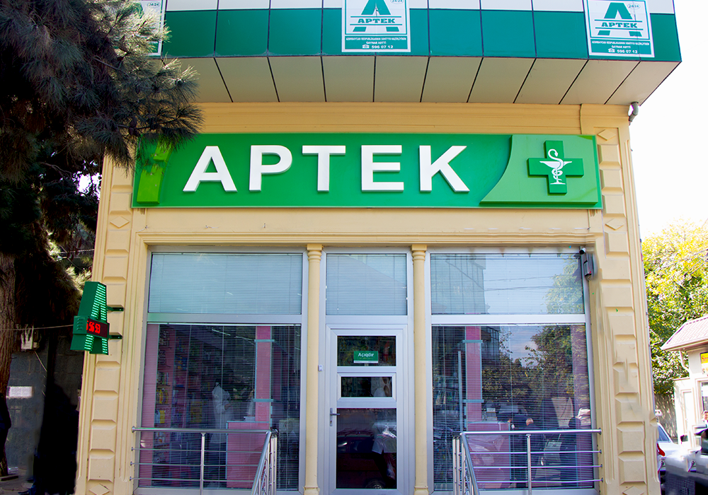 Azərbaycanda iş adamı özünü ÖLDÜRDÜ