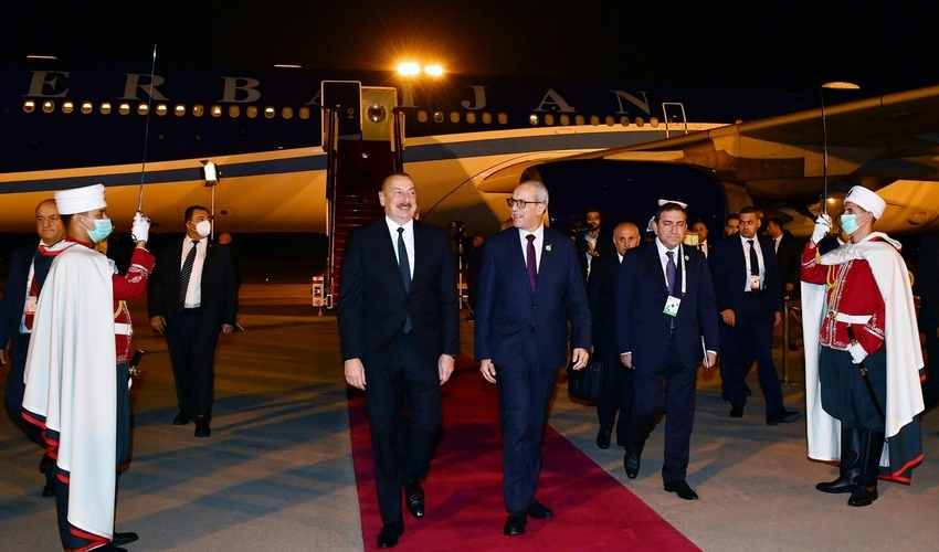 Prezident İlham Əliyev Əlcəzairə gedib - FOTOLAR