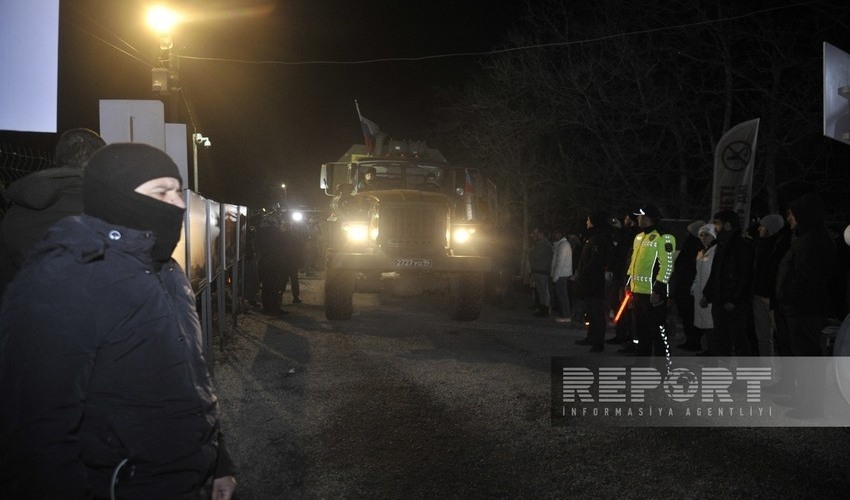 Rusiya sülhməramlıları erməni yeniyetmələrini aksiya ərazisindən keçməklə Xankəndi istiqamətinə aparıb
