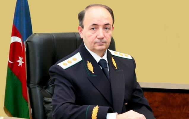 Fikrət Məmmədov rəisi işdən çıxartdı