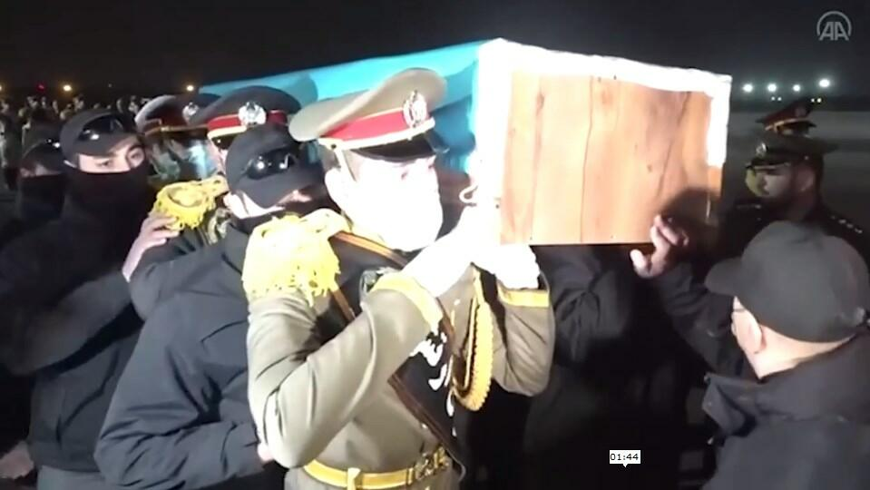 Azərbaycan heyəti İran əsgərlərinə şəhidimizin tabutunu daşımağa imkan vermədi