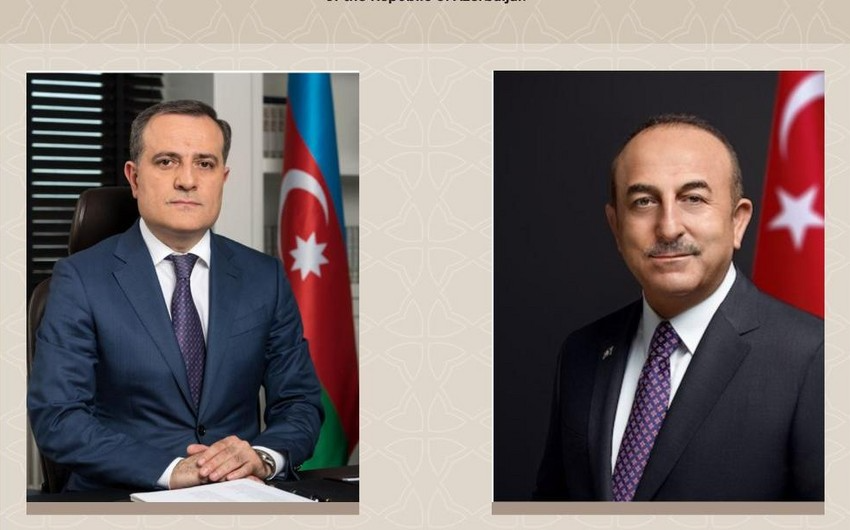 Bayramov Çavuşoğlunu təbrik etdi