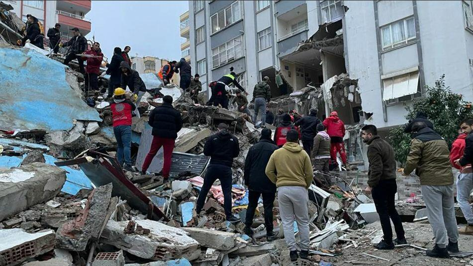 Dağıntılar altında qalan azərbaycanlı tələbələrin son durumu AÇIQLANDI - FOTO
