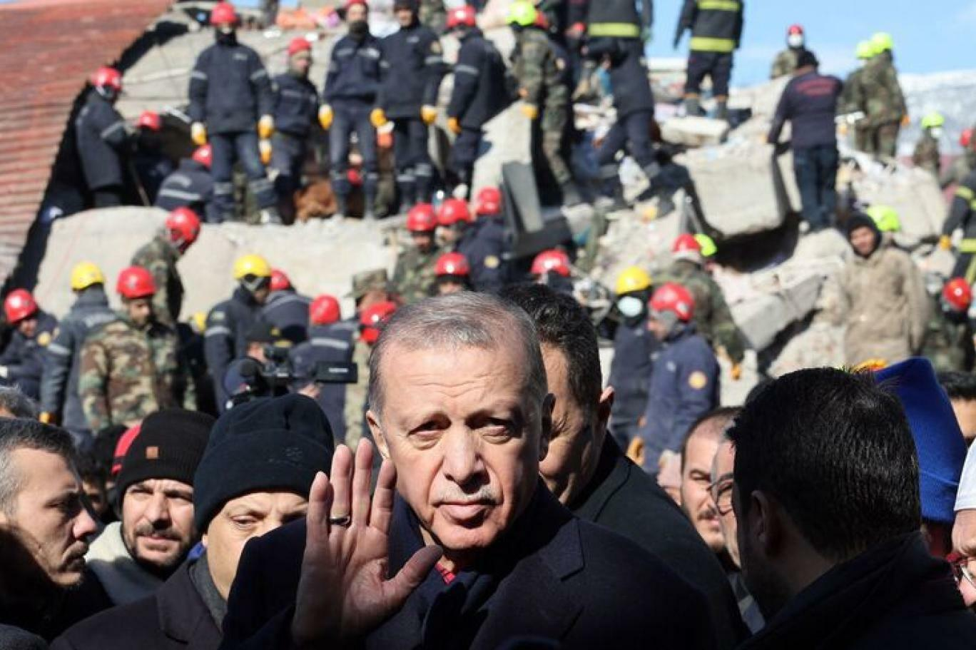 Dağıntılar üzərində seçki: zəlzələ Ərdoğanı "devirə" biləcəkmi?