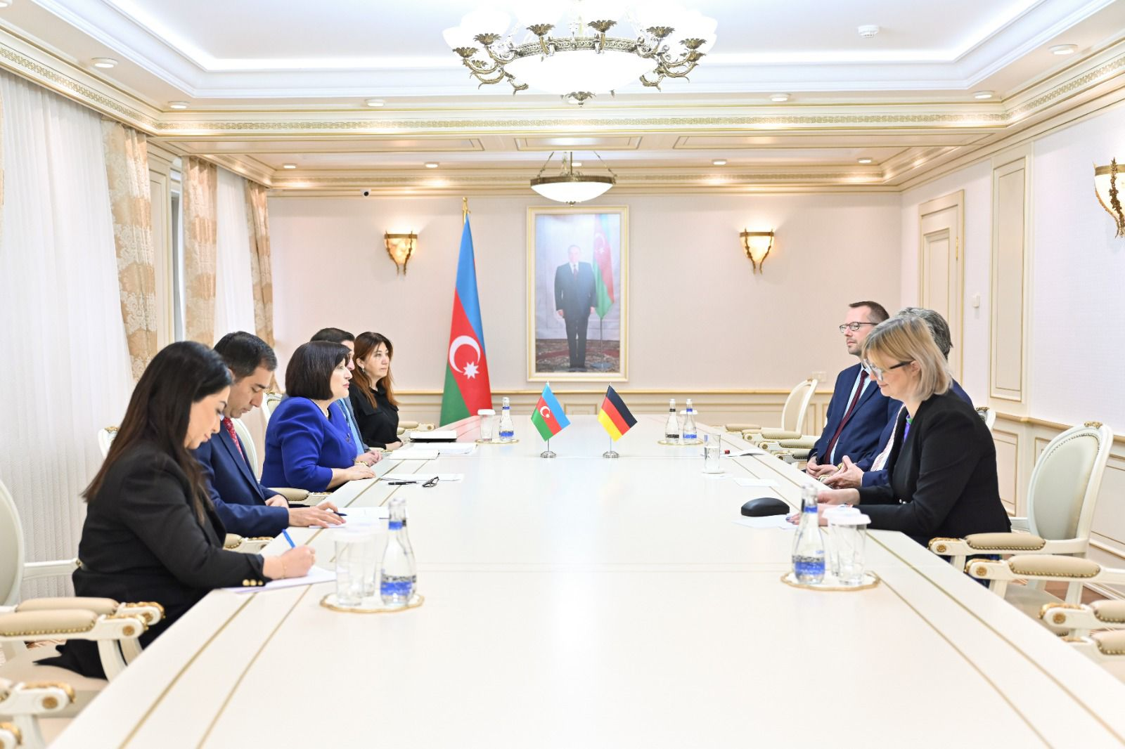 Sahibə Qafarova Almaniyanın Azərbaycandakı səfiri ilə görüşdü