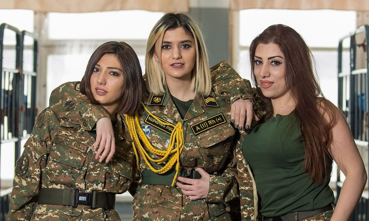 Ermənistan qadınları cəbhəyə göndərir - “Bir gün ayılıb görəcəyik ki...”