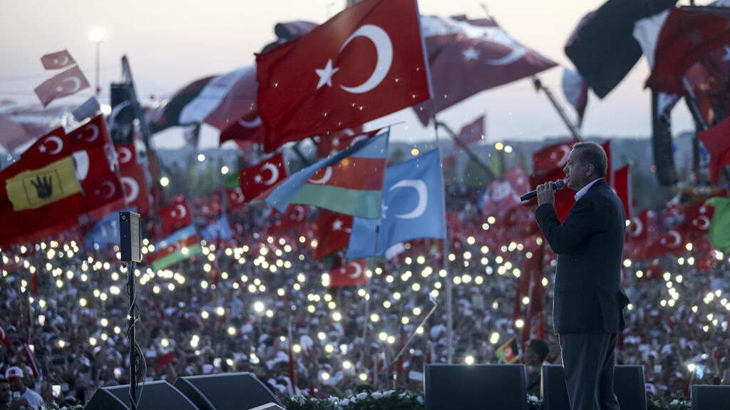 Ərdoğanın İstanbul mitinqinə rekord sayda insan gəldi - FOTO