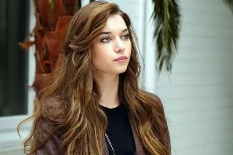 Afranın “Yalı çapkını”ndan aldığı maaş bəlli oldu