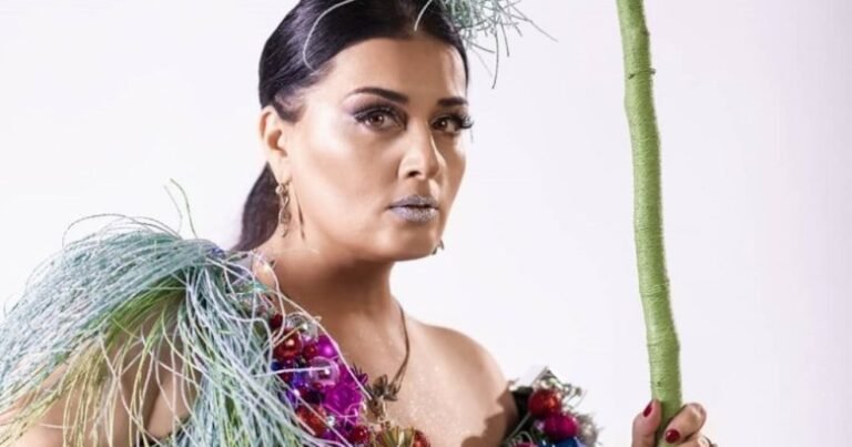 Elza Seyidcahanın yeni şeiri: “Soxa-soxa xiyar soxun,banan soxun”