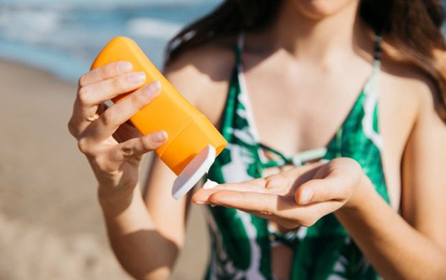 Günəş kremləri dərini buna görə qorumurmuş - Hər sm dəri üçün...