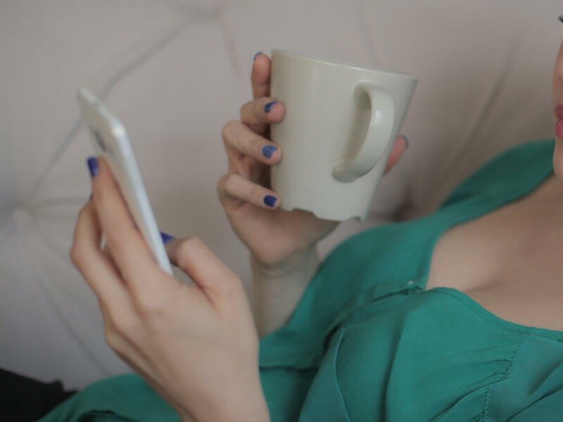 Vəzifəli şəxsin məşuqəsinin yazışması yayıldı- Video